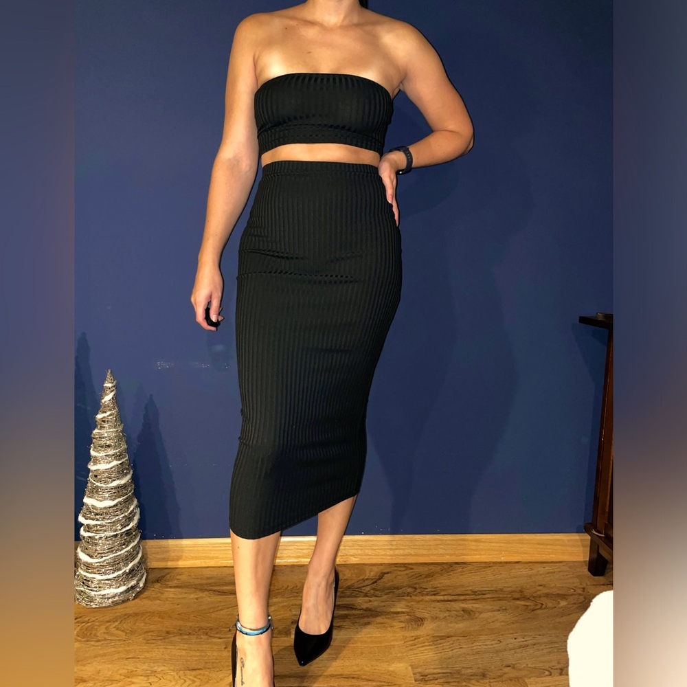 Black Two Piece Strapless Top and Pencil Skirt